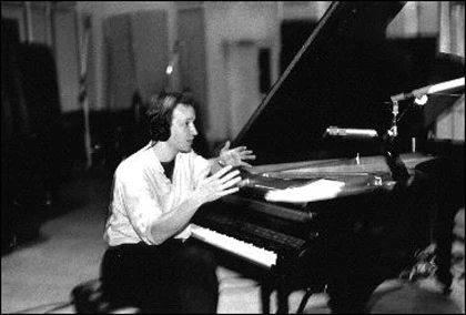 20001103-jazz-contreband-mini